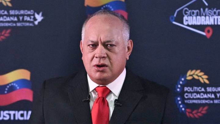 Diosdado Cabello amenaza a María Corina Machado: “Si a nosotros nos aprietan, nosotros la apretamos”
