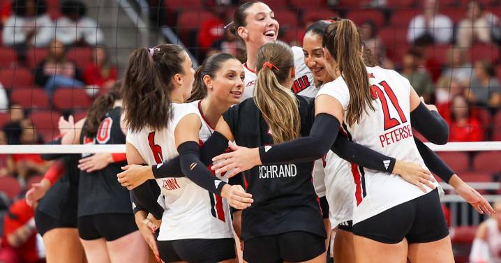 CRAWFORD | Lightning strikes, Louisville responds: Cards sweep WKU in bounce-back win