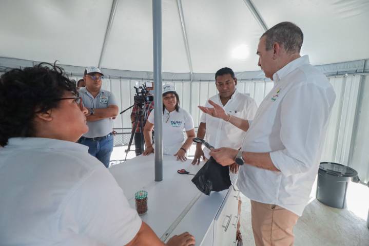 CorpoGuajira impulsa educación ambiental y anunció obras de agua potable en colegio de Maicao