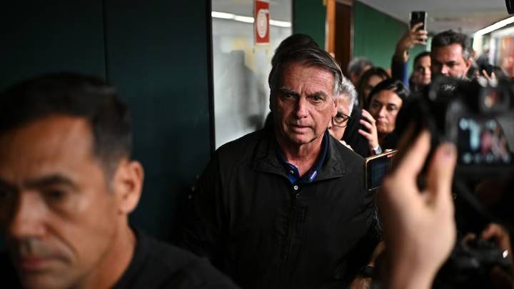 La defensa de Jair Bolsonaro apelará la condena de 27 años de prisión y llevará el caso ante instancias internacionales