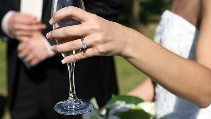 Disminuyen matrimonios y aumentan divorcios en México, revela Inegi en cifras de 2024