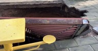VIDEO: ¡Susto en la CDMX! Mega socavón destruye bancas y pérgola en parque de la GAM