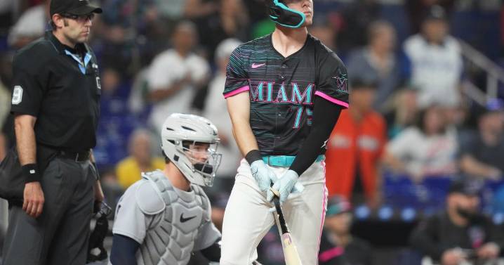 Johnston's two-run homer in 11th inning lifts Miami Marlins to 6