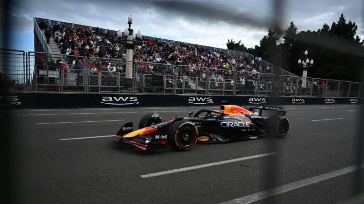 Max Verstappen logra la pole position del GP de Azerbaiyán