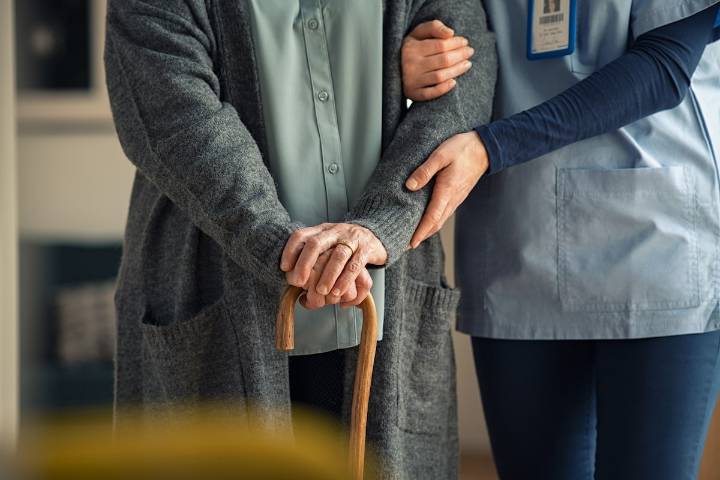 Health startup founded by Canadians expands AI-powered dementia treatment, raises more funding