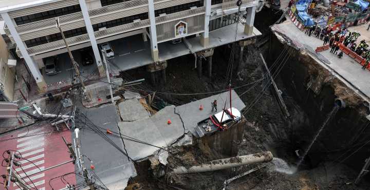 160-Foot Deep Sinkhole Swallows Three Vehicles