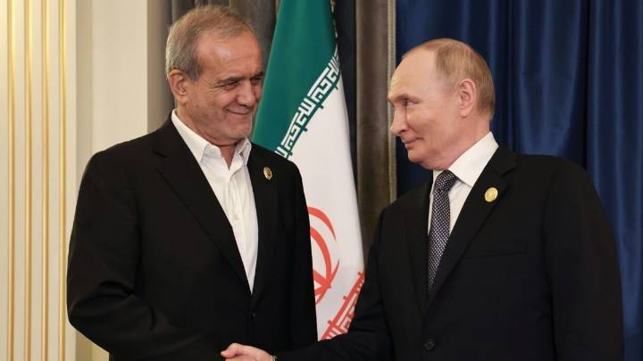 Putin afianza su relación con China e India en Shanghái