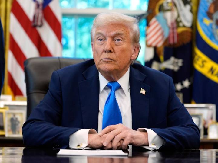Trump's new $100K fee on H-1B visas will hurt the tech companies trying to woo him