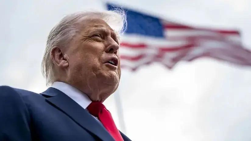 EE.UU. se asoma al cierre Federal con el Gobierno Trump planeando despidos de funcionarios