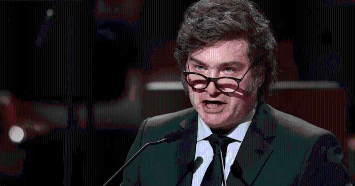 «Red de espionaje ilegal»: Javier Milei cargó contra los periodistas que filtraron audios de Karina