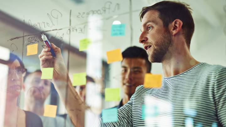 Trabajo para temporada: cientos de empresas buscan personal ya