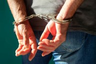 Oficial de la FHP acusado de abuso sexual a su hijastra en Miami