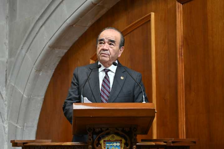 Maurilio Hernández rinde informe del primer año legislativo