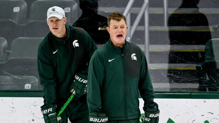 Big Ten coaches pick MSU hockey as favorite to win 3rd straight league title
