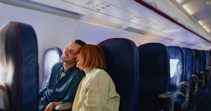 'I thought stranger on a plane was love of my life but then she came clean'