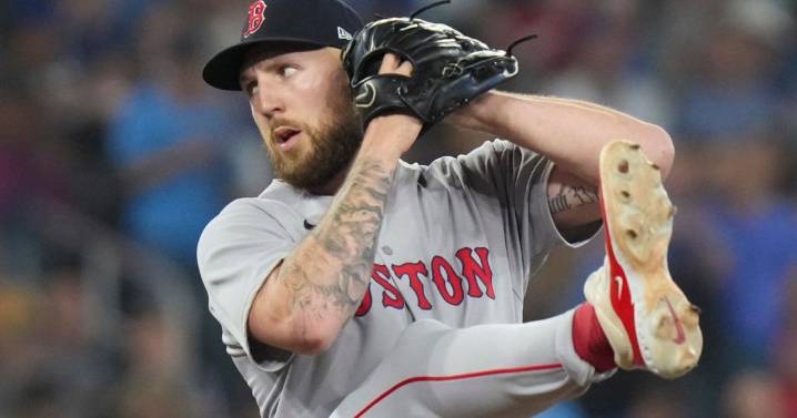 Crochet pitches 8 sharp innings, Yoshida and Narváez homer as Red Sox beat slumping Blue Jays 7
