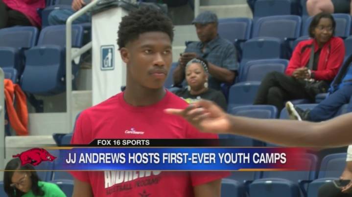 Five-star Arkansas basketball commit JJ Andrews hosts first youth camp