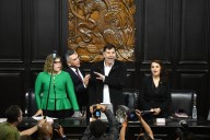 Fernández Noroña declina protección asignada por la FGR tras encontronazo en el Senado