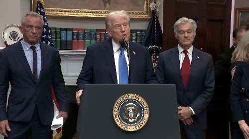 Health experts, parents weigh in on President Trump's claims that Tylenol is linked to autism
