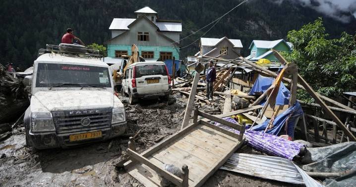 Flooding in northern India, experts blame climate change