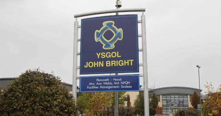 North Wales school placed in 'lockdown' with police investigation ongoing