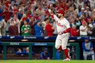 ‘It’s a cool thing’: Kyle Schwarber joins 50-HR club in rout of Mets