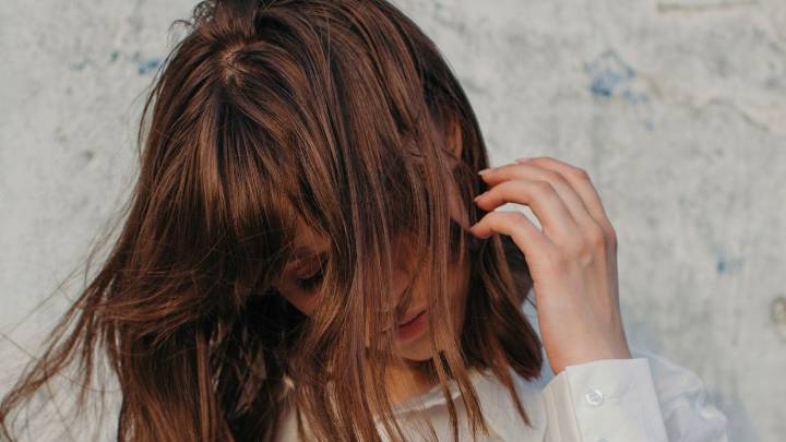 These Leave-In Conditioners Instantly Transform Dry, Damaged Hair