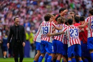"Muchos años...". Los elogios de Simeone a Julián Alvarez, por qué "hay que cuidarlo" y el dato histórico detrás de la goleada
