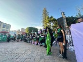 Feministas marchan en Querétaro para exigir la despenalización del aborto