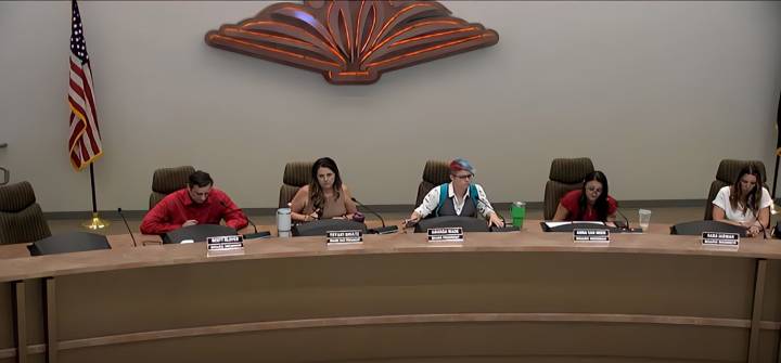 Higley district signs on for possible EVIT legal action