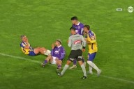 Castigo ejemplar: Tribunal de Disciplina sanciona a jugador por simular infracción en clásico del fútbol chileno