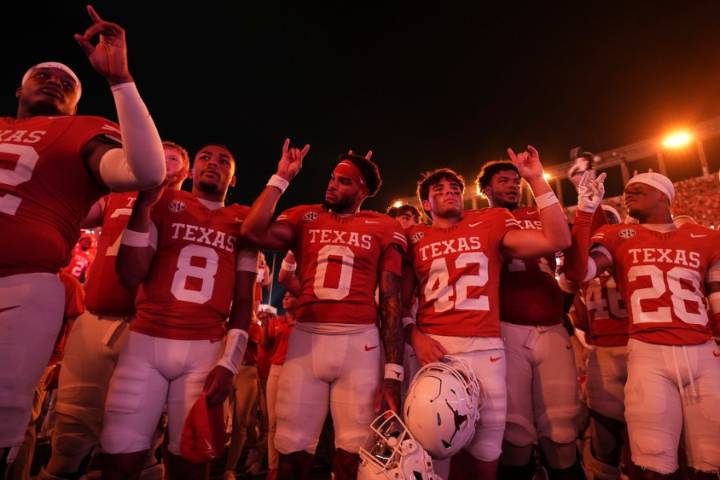 AP Top 25: Oklahoma shoots into top 10, Texas falls despite 55