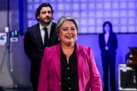 Jara interpela a Kast comenzando el debate presidencial: “Ponte los pantalones y sé directo, ¿los trolls son tuyos o no?”