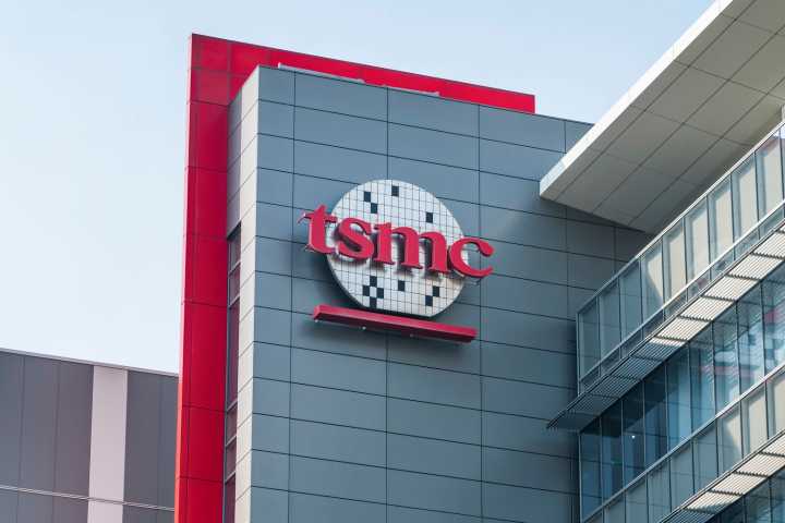 TSMC Stock: Winning Quietly As AI Titans Battle (NYSE:TSM)