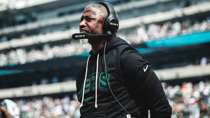 Jets HC Aaron Glenn: 'It's Not OK to Lose Like That'