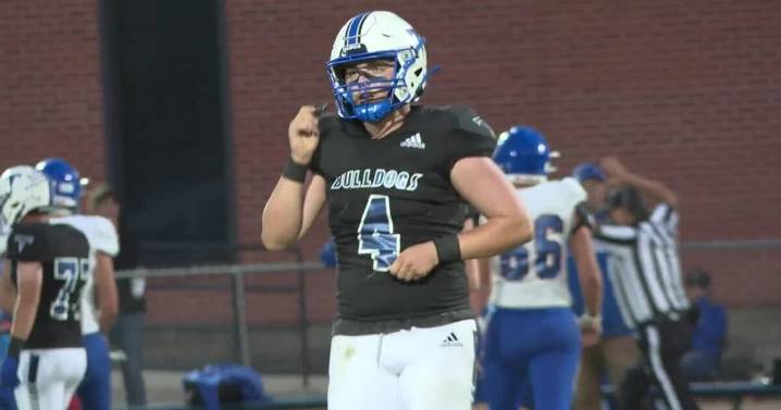 Townsend's Trenton Hoveland overcomes foot fracture to boost Bulldogs defense