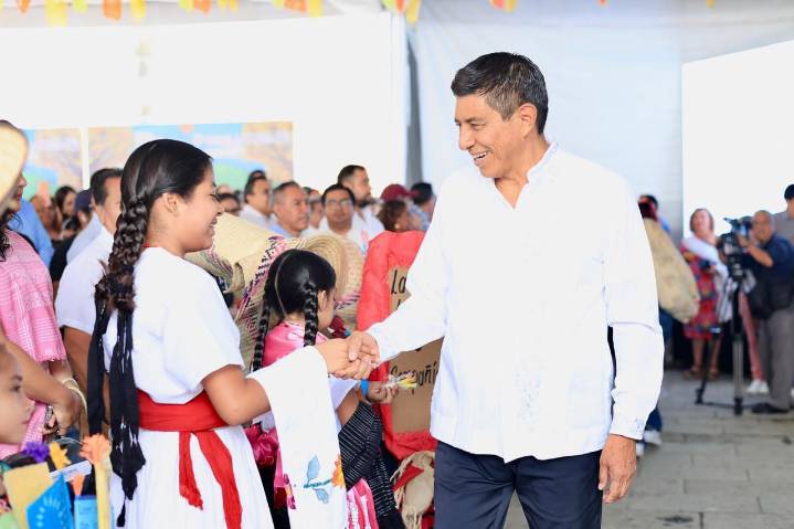 Inauguran Feria Intercultural de Escritura y Lectura de Oaxaca 2025