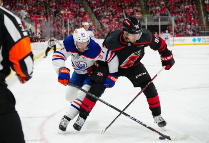 NHL Rumors: Free Agents Still Looking to Sign on for This Season
