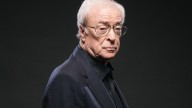 Michael Caine se retira del cine y Prime Video ofrece las dos películas con las que ganó el Oscar