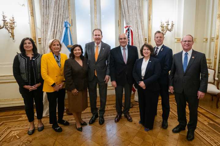 «Una oportunidad especial para fortalecer la cooperación»:  Guillermo Francos recibió a congresistas estadounidenses