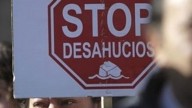 Una mujer se enfrenta a un desahucio tras prestar sus ahorros a su supuesto maltratador