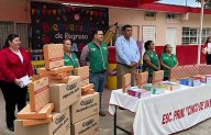Mantiene SEDU la entrega de uniformes, libros y útiles