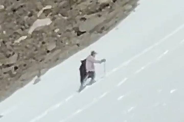 Turistas no respetan medidas de seguridad al subir al Pico de Orizaba
