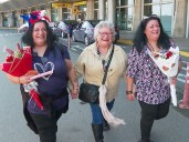 Madre se reencontró con sus hijas tras 46 años