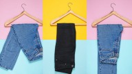 Un truco de ropa impresionante: te explico cómo colgar el pantalón en la percha para que no se caiga