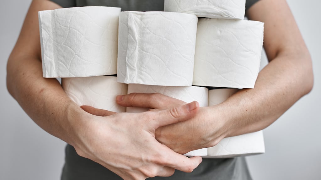 Para conseguir papel higiénico en los baños públicos de China habrá que escanear un QR y mirar un anuncio