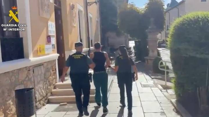 Detienen a un joven de 20 años por amenazar de muerte a su madre con un cuchillo en su casa de Lerma