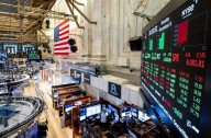 Mercados: caen acciones y bonos argentinos en Wall Street, con un riesgo país cerca de 1.200 puntos