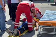 Cae de camioneta en movimiento y es abandonado por ‘amigo’ en Saltillo; perdió el conocimiento