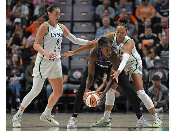 Chatham’s Bridget Carleton, Minnesota Lynx clinch first place